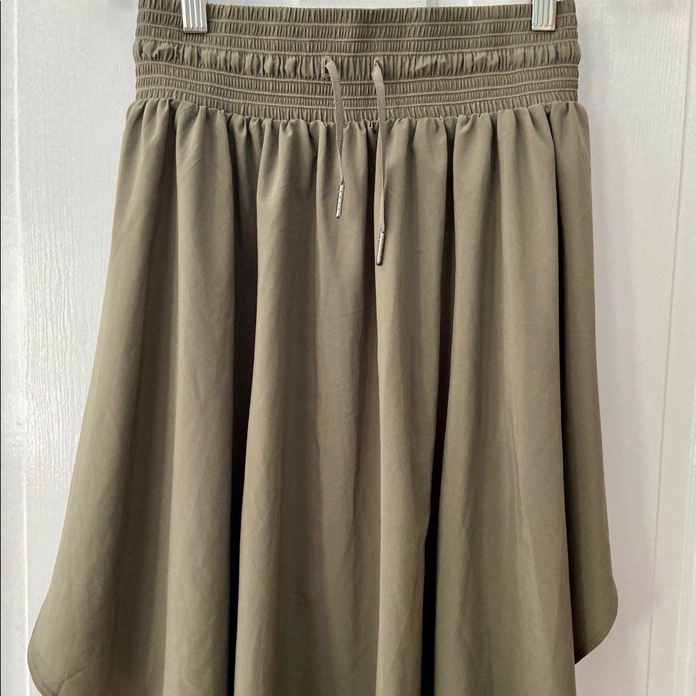 Lululemon The Everyday Skirt olive NWT Sz 6